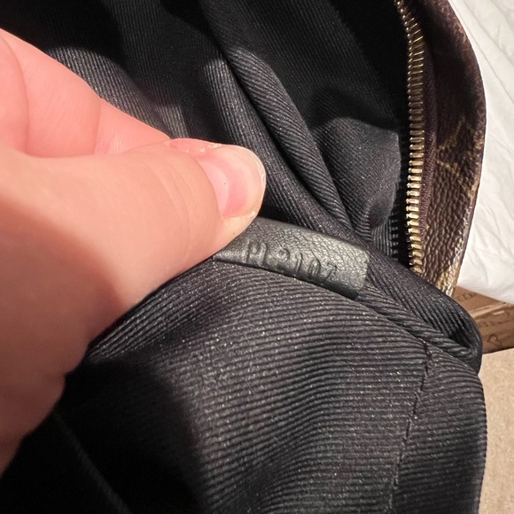 Louis Vuitton Palm Springs mm backpack - Picture 6 of 10